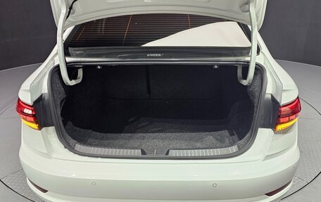 Volkswagen Jetta VII, 2021 год, 1 900 000 рублей, 22 фотография