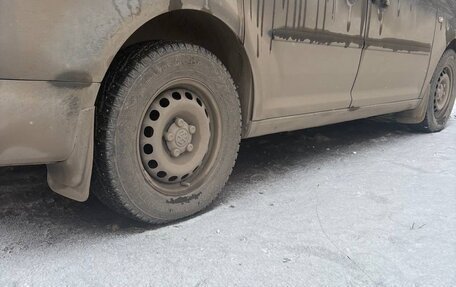 Volkswagen Caddy III рестайлинг, 2012 год, 300 000 рублей, 2 фотография