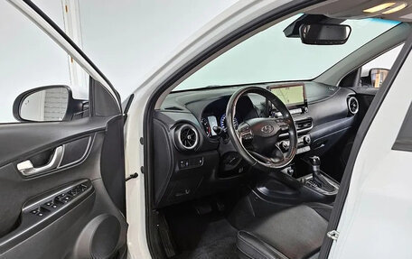 Hyundai Kona I, 2022 год, 1 430 000 рублей, 5 фотография