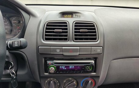 Hyundai Accent II, 2005 год, 390 000 рублей, 13 фотография