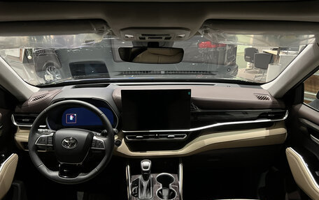 Toyota Highlander, 2025 год, 6 125 000 рублей, 17 фотография