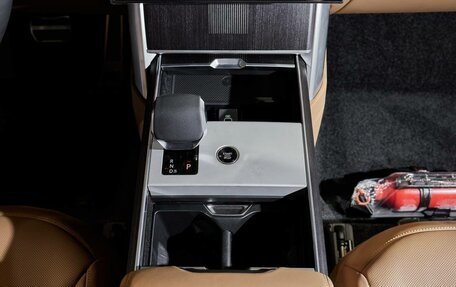 Land Rover Range Rover IV рестайлинг, 2025 год, 23 800 000 рублей, 19 фотография