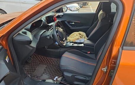 Peugeot 2008 II, 2021 год, 1 022 000 рублей, 5 фотография