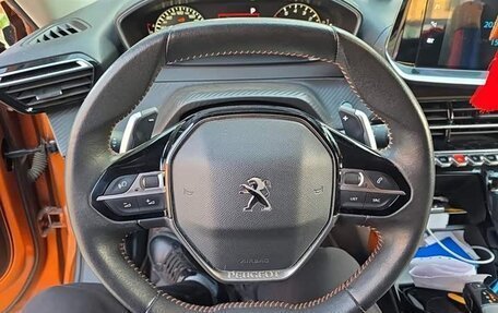 Peugeot 2008 II, 2021 год, 1 022 000 рублей, 6 фотография