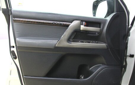 Toyota Land Cruiser 200, 2008 год, 2 451 000 рублей, 15 фотография