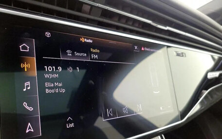 Audi Q7, 2022 год, 12 фотография