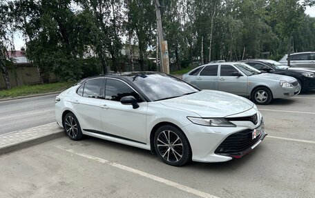 Toyota Camry, 2020 год, 3 050 000 рублей, 3 фотография