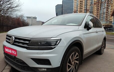 Volkswagen Tiguan II, 2019 год, 2 500 000 рублей, 4 фотография