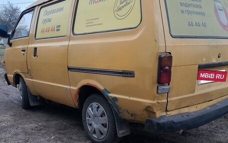 Nissan Vanette II, 1992 год, 240 000 рублей, 4 фотография