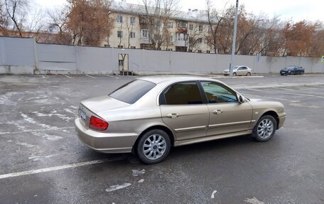 Hyundai Sonata IV рестайлинг, 2005 год, 370 000 рублей, 4 фотография
