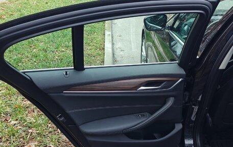 BMW 5 серия, 2018 год, 3 950 000 рублей, 9 фотография