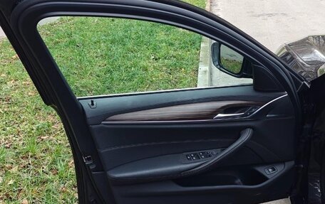 BMW 5 серия, 2018 год, 3 950 000 рублей, 11 фотография