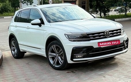 Volkswagen Tiguan II, 2019 год, 2 800 000 рублей, 8 фотография