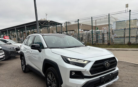 Toyota RAV4, 2025 год, 4 130 000 рублей, 6 фотография