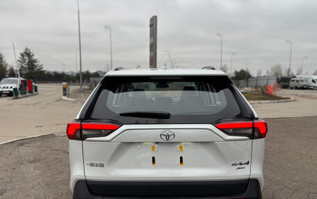 Toyota RAV4, 2025 год, 4 130 000 рублей, 3 фотография