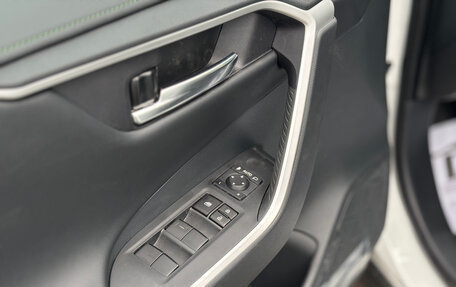 Toyota RAV4, 2025 год, 4 130 000 рублей, 8 фотография