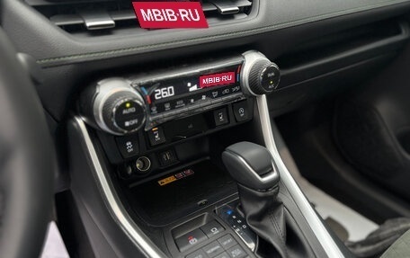 Toyota RAV4, 2025 год, 4 130 000 рублей, 15 фотография