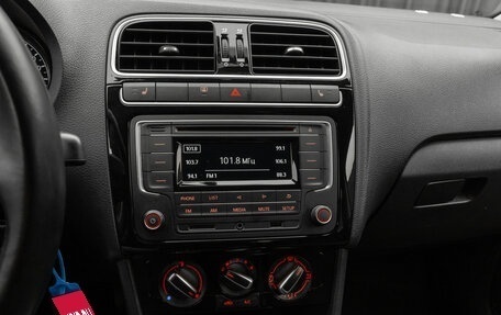 Volkswagen Polo VI (EU Market), 2017 год, 1 240 000 рублей, 17 фотография