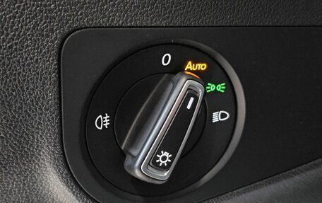 Volkswagen Tiguan II, 2020 год, 2 639 000 рублей, 14 фотография