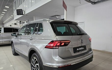 Volkswagen Tiguan II, 2020 год, 2 639 000 рублей, 8 фотография