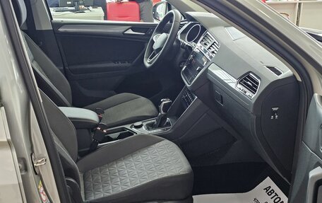 Volkswagen Tiguan II, 2020 год, 2 639 000 рублей, 20 фотография