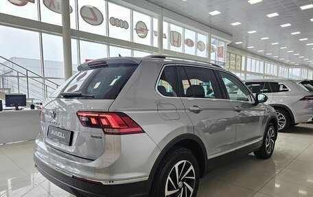 Volkswagen Tiguan II, 2020 год, 2 639 000 рублей, 10 фотография