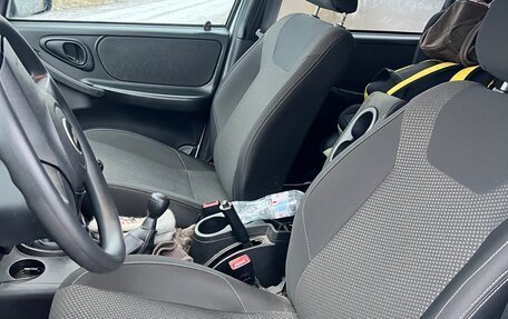 Chevrolet Niva I рестайлинг, 2018 год, 900 000 рублей, 6 фотография