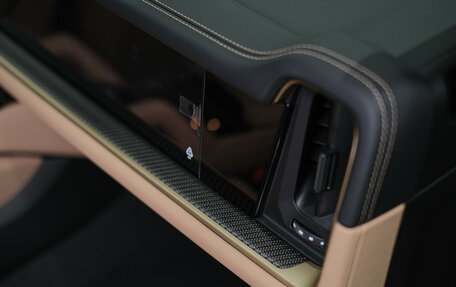 Porsche Cayenne III, 2025 год, 25 286 700 рублей, 32 фотография