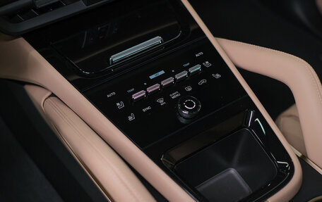 Porsche Cayenne III, 2025 год, 25 286 700 рублей, 26 фотография