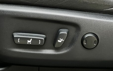 Toyota Land Cruiser Prado 150 рестайлинг 2, 2020 год, 6 700 000 рублей, 11 фотография