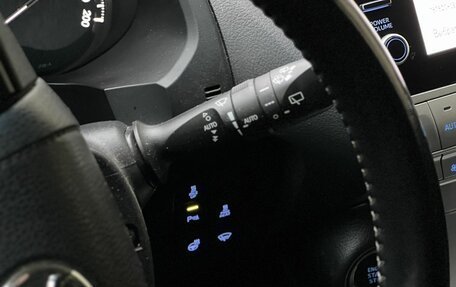 Toyota Land Cruiser Prado 150 рестайлинг 2, 2020 год, 6 700 000 рублей, 15 фотография