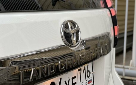 Toyota Land Cruiser Prado 150 рестайлинг 2, 2020 год, 6 700 000 рублей, 29 фотография