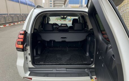 Toyota Land Cruiser Prado 150 рестайлинг 2, 2020 год, 6 700 000 рублей, 27 фотография