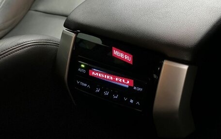 Toyota Land Cruiser Prado 150 рестайлинг 2, 2020 год, 6 700 000 рублей, 23 фотография