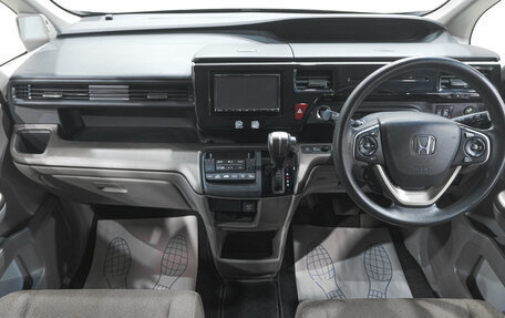 Honda Stepwgn IV, 2020 год, 2 289 000 рублей, 12 фотография