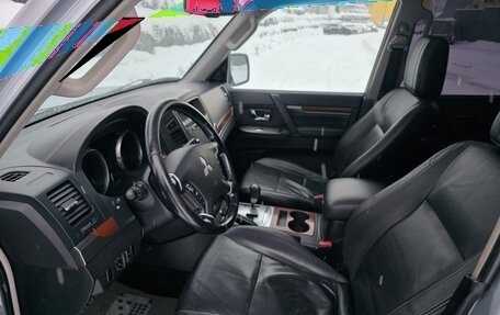 Mitsubishi Pajero IV, 2006 год, 1 199 000 рублей, 13 фотография
