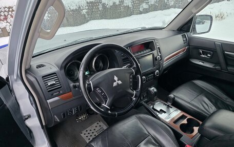 Mitsubishi Pajero IV, 2006 год, 1 199 000 рублей, 22 фотография