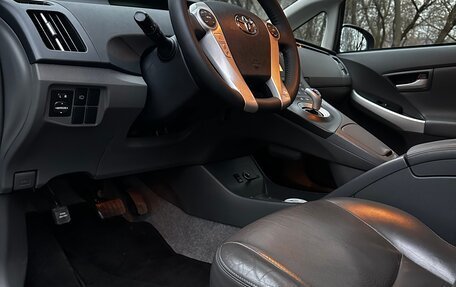 Toyota Prius, 2009 год, 1 300 000 рублей, 19 фотография