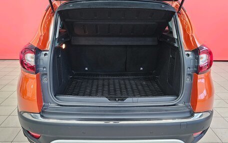 Renault Kaptur I рестайлинг, 2018 год, 1 399 000 рублей, 19 фотография
