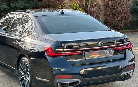 BMW 7 серия, 2019 год, 5 300 000 рублей, 13 фотография