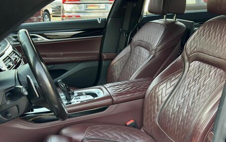 BMW 7 серия, 2019 год, 5 300 000 рублей, 20 фотография