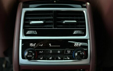 BMW 7 серия, 2019 год, 5 300 000 рублей, 39 фотография