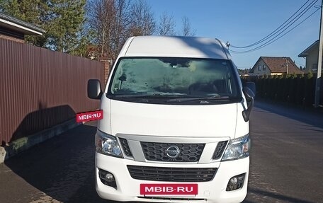 Nissan NV350 Caravan I, 2015 год, 2 500 000 рублей, 4 фотография