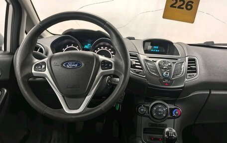 Ford Fiesta, 2016 год, 650 000 рублей, 11 фотография