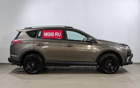 Toyota RAV4, 2016 год, 2 650 000 рублей, 4 фотография
