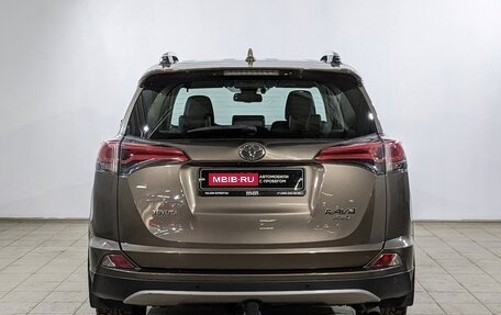 Toyota RAV4, 2016 год, 2 650 000 рублей, 6 фотография