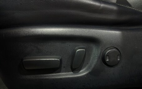 Toyota RAV4, 2016 год, 2 650 000 рублей, 24 фотография