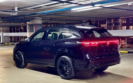 Volkswagen Tiguan, 2025 год, 4 800 000 рублей, 3 фотография