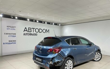 Opel Astra J, 2013 год, 470 000 рублей, 2 фотография