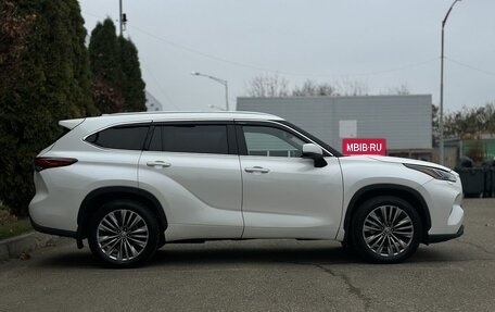 Toyota Highlander, 2021 год, 5 190 000 рублей, 8 фотография